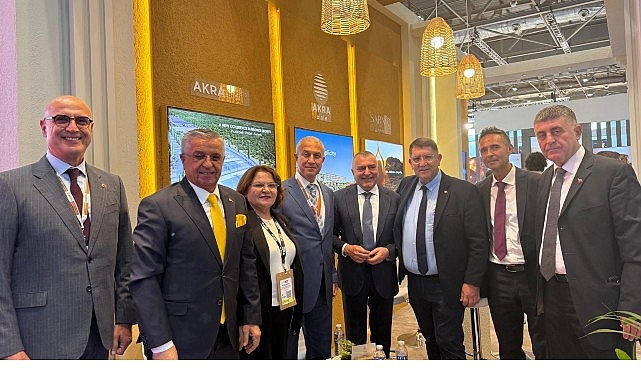 Kemer Belediye Başkanı Londra Fuarında Turizm Vizyonunu Paylaşıyor