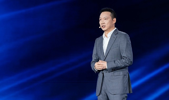 MagicOS 10 ile HONOR’un Yapay Zeka İşletim Sistemine Geçiş: 1×3×N Ekosistem Stratejisi ve AI Connect Entegrasyonu