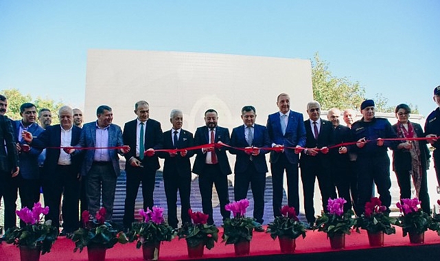 Ödemiş Süs Bitkileri ve Fidancılık Sergisi 20. Yılında Coşkuyla Açıldı