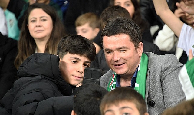Osmangazi’den 120 Çocuğa Bursaspor Heyecanı: Başkana Destek ve Genç Nesil Sevgisi