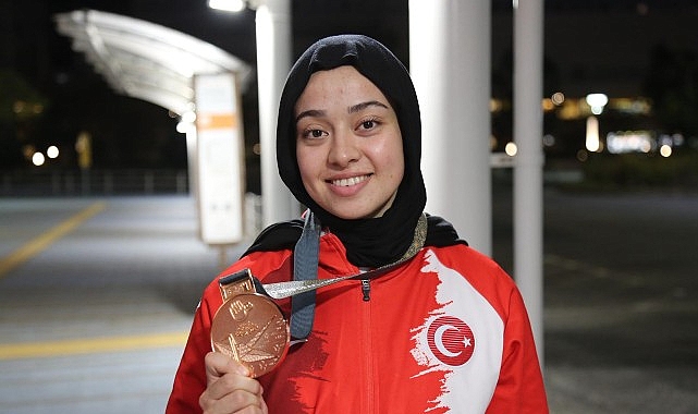 Tokyo Deaflympics 2025: Esma Gökülü’nün Bronz Madalyası ve Türkiye’nin Gururu