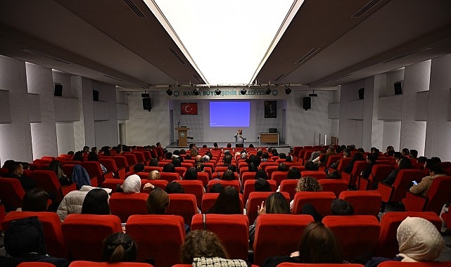Yaratıcı ve Sürdürülebilir Yaklaşımlar: MABEM Seminerinde Öğretmenler İçin İlham Veren Fikirler