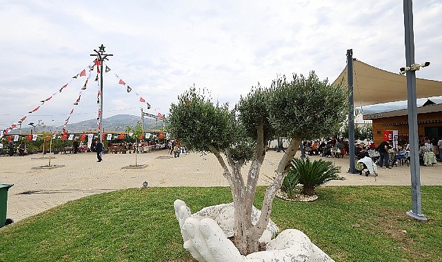 Yekta Kopan ile Efes Tarlası’nda Edebiyat ve Güncel Okur Deneyimi