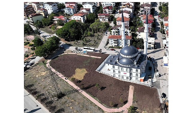 Yeşilova Boğaziçi Camii Çevresi Modernize Edildi: 650 m2 Baskı Beton Kaplama ve Yenilenen Altyapı