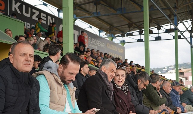 1966 Edremitspor İzbeton Torbalıspor’u 2-0 Yenerek Üst Sıralara Yerleşti