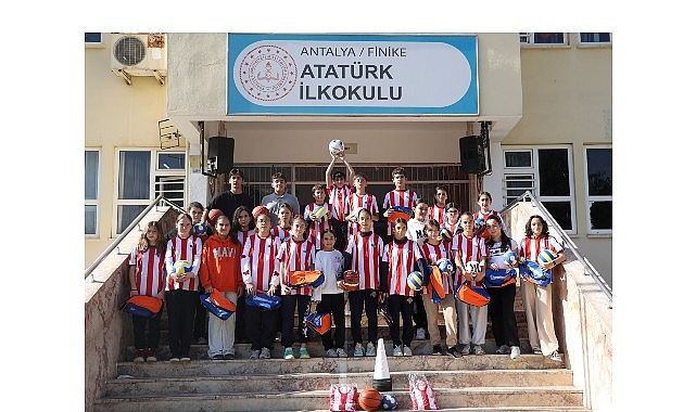 Antalya’daki Okullara Spor Malzemesi Desteği: Kırsaldan Şehre Spora Adım Adım
