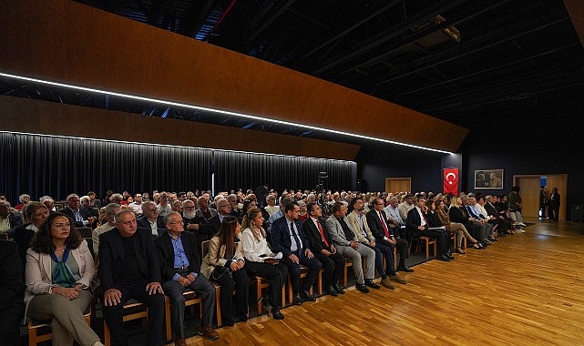 Atatürk ve Cumhuriyet Söyleşisi: Dr. Naim Babüroğlu Emekli Tuğgeneraline Ağırlık Verdi