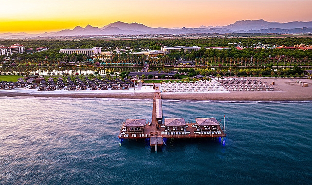 Belek’in Görkemli Yılbaşı Gurmesi: Gloria Hotels & Resorts’ta 2026’a Parlak Başlangıç
