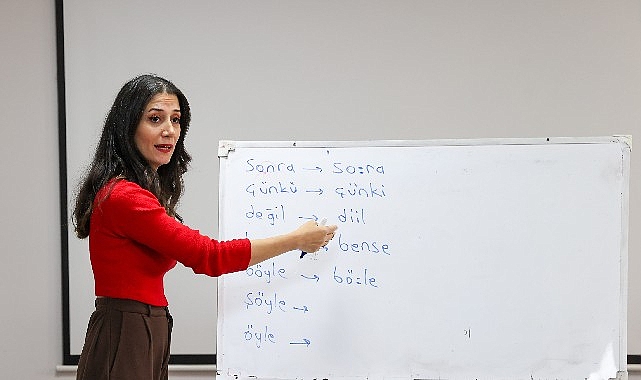 Diksiyon ve Spikerlik Kursuyla Halkla İletişimde Yeni Bir Adım: Bucalılar İçin Ücretsiz Eğitim