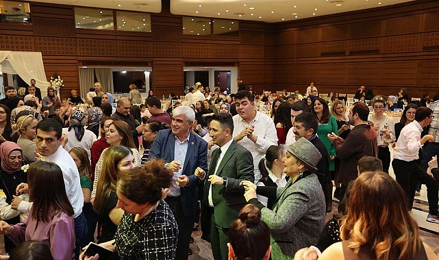 Engelsiz Yaşam İçin Dayanışma: Küçükçekmece’de Özel Gereksinimli Vatandaşlarla Birlikte Dayanışma Yemeği