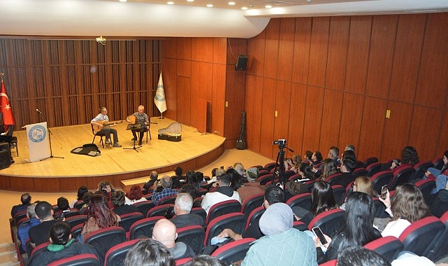 Flamenko Gitarıyla Büyüleyen Akış: EÜ DTMK’da Özel Bir Dinleti