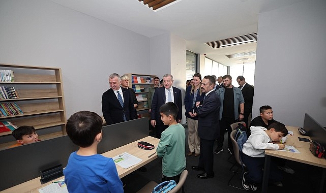 Hasan Doğan Bilgievi ve Sporcu Eğitim Merkezi Ziyareti: Bakan Bak’tan Tebrik ve Övgü