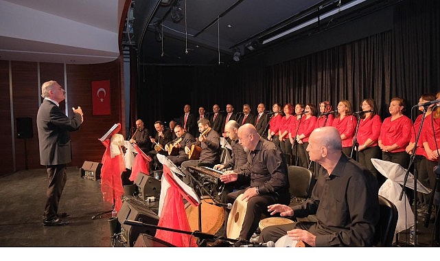 İnegöl Belediyesi Türk Halk Müziği Korosu Kasım Konserinde Unutulmaz Bir Akşam