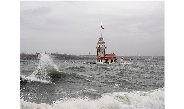 İstanbul İçin AKOM Tahmini: Sıcaklık Düşüşü ve Kuvvetli Sağanaklara Dikkat