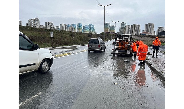 İstanbul’da Gece Yağışları ve Acil Müdahale Günlüğü: 5.887 Personel, 1.972 Araç Sahada