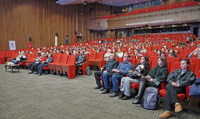 İzmit Körfezi Dip Çamuru Projesi: Bilimsel Çalışmalar ve Çözüm Önerileri Panelinin Geçmişten Günümüze Değerlendirmesi