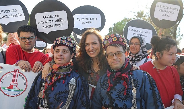 Karşıyaka’da Dünya Engelliler Günü Engelsiz Dayanışma ve Sanat Vendorsı ile Kutlandı