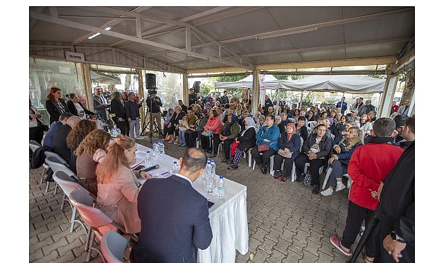Karşıyaka’da Vatandaş Buluşmalarıyla Yerinde Yönetim Vurgusu: Ünsal Halkla Doğrudan Diyaloglara Devam Ediyor