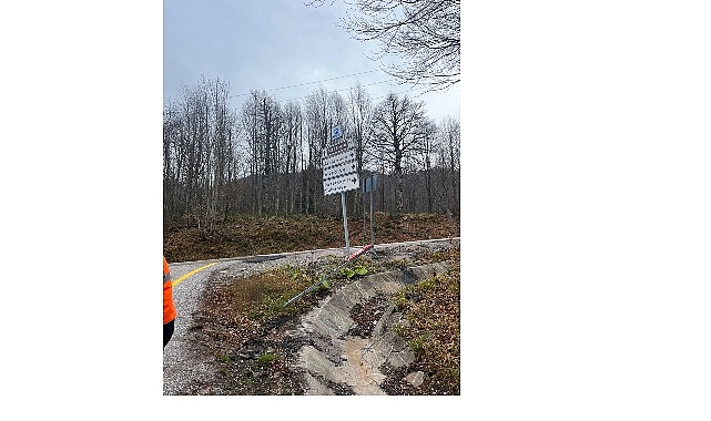Kartepe Zirve Yolunda Kış Güvenliği İçin Yeni Trafik İşaretleri ve Direkler