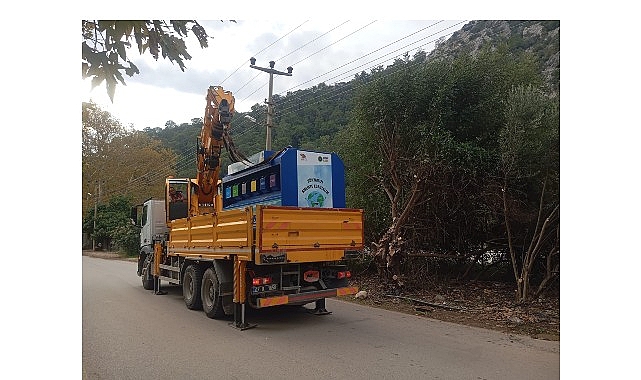 Kemer’de Mobil Atık Getirme Merkezleriyle Sıfır Atık Hedefine Yeni Adım