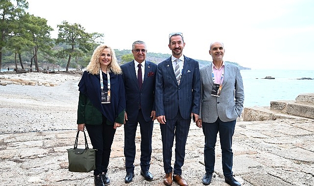 Kemer’de TÜRKONFED Zirvesi Öncesi Kokteyl: İş Dünyası ve Turizm Buluşması