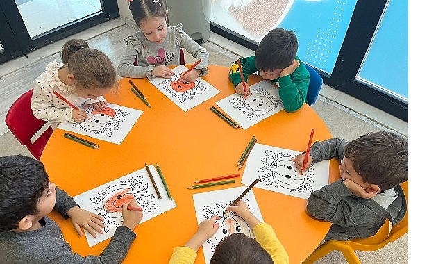 KO-MEK Çocuk Gelişimi ve Eğitimi Kursları: Anne ve Çocuğa Uygun Eş Zamanlı Eğitim İmkanı