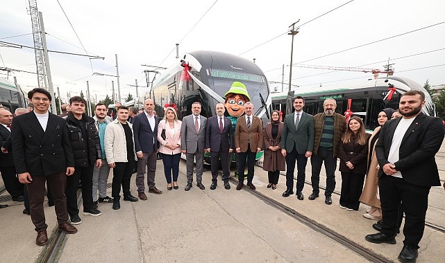 Kocaeli Raylı Sisteme 28 Tramvayla Güç Katıyor: 10 Yeni Araç Hizmete Girdi