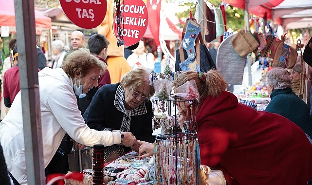 Konak’ta Kadın Emekleriyle Canlanan Yeni Yıl El Emeği Kermesi Başladı