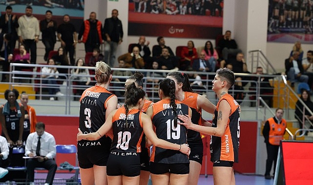 Nilüfer Belediensespor Eker’e Karşı 3-1’lik Yenilgi: Eczacıbaşı Dynavit Sofrayı Zorlanmadan Devirdi
