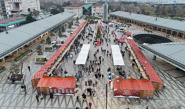 Osmangazi Meydanı’nda Yeni Yıl Festivaliyle Coşku 20 Gün Boyunca Sürüyor