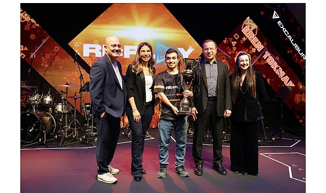 RE:PLAY Final Gecesi: Excalibur, Intel ve Teknosa’nın Oyuncu Topluluğunu Buluşturan Büyük Final