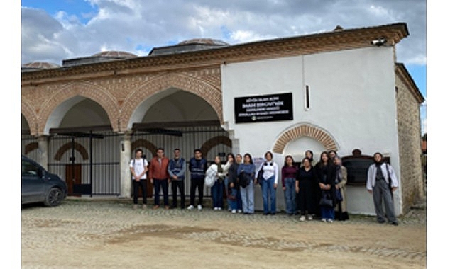 Tire Gezisiyle Öğrenciler Arası Buluşma: İzmir’den Gelen Gençler İçin Ziyaret Programı