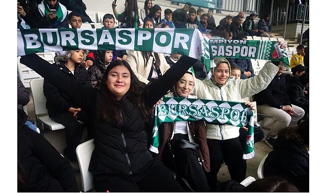 Tribünden İlk Kez Bursaspor Heyecanı: Osmangazi’den 100 Çocuk Stadyumda Buluştu