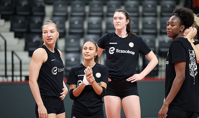 Vodafone Sultanlar Ligi’nde Eczacıbaşı Dynavit – Zeren Spor Maçı Ön Analizi