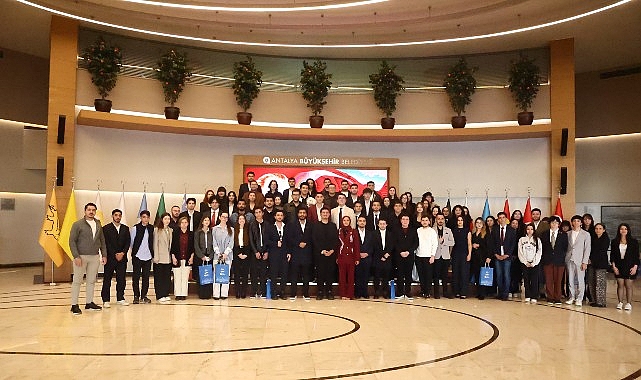 Antalya Gençlik Meclisi 2025-2026 Dönemi İlk Toplantı ve Yeni Başkan Mine Nur Demirkıran