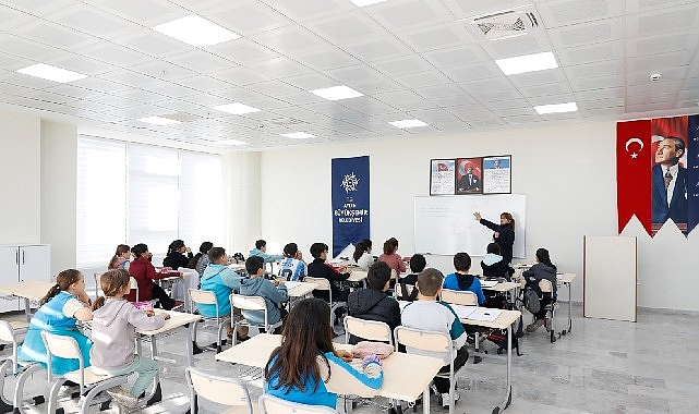 Aydın Büyükşehir Belediyesi’nin Eğitim Destek Programı: Her Yaştan Öğrenciye Yönelik Uygulamalar