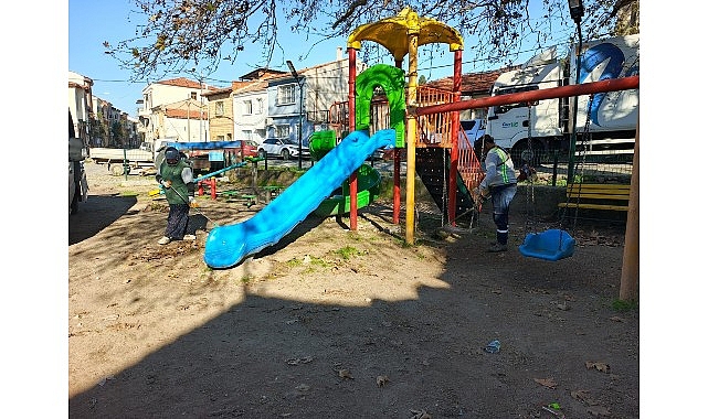 Ayvalık’ın Yeşil Doku: Park ve Bahçeler Müdürlüğü’nün Günlük Mücadelesi