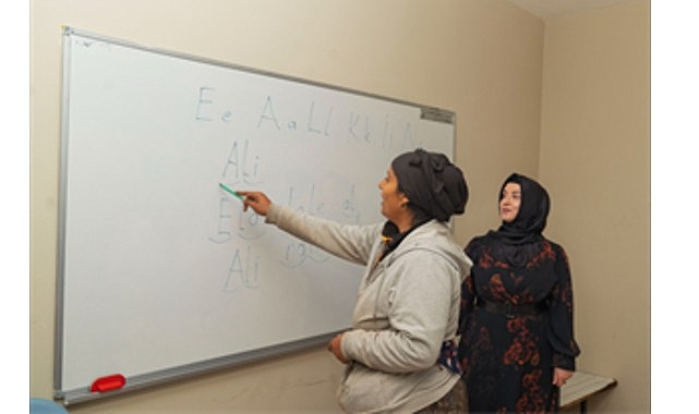 Bayındır Çırpı Dayanışma Merkezi: Toplumsal Yardımlarda Yeni Bir Çığır