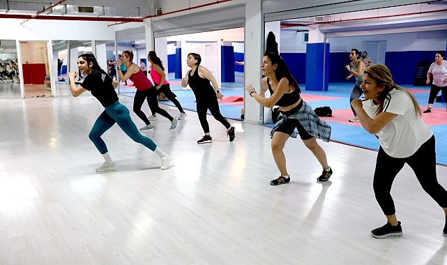 Bayraklı’da Kadınlar İçin Tae-Bo ve Güçlü Bir Yaşam Dalgası