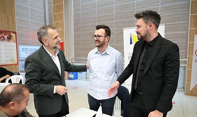 Bayrampaşa Belediyesi İstihdam Merkezi Kariyer Fuarında İş Arayanlarla İşverenleri Buluşturuyor
