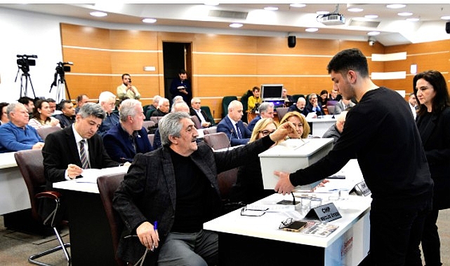 Bornova Meclisi: Gençlik Merkezi için Şehzadeler Belediye Başkanı Gülşah Durbay’ın Adı Verildi