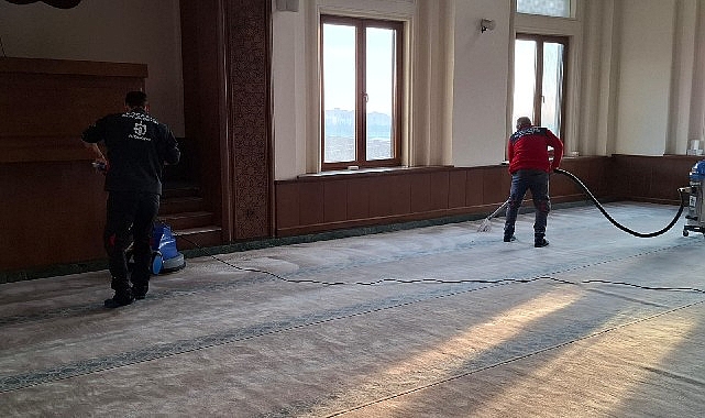 Çayırova Camii’nde Köpek Peki Neler Yaşandı? Temizlik Çalışmalarıyla Hijyen Sağlandı