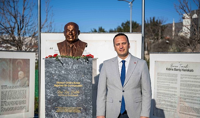 Denktaş’ın Anısı Bornova’da KKTC Parkı’nda Onurlandırıldı: Dayanışma ve Hafıza