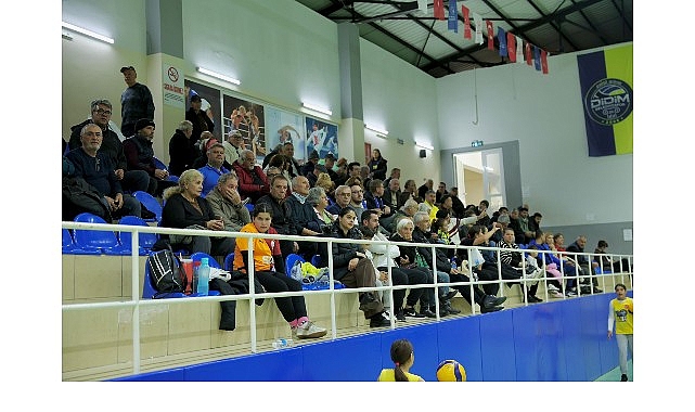 Didim Belediyespor Kadın Voleybolu 2. Ligde Fırtına Gibi Yükseldi: Volkan Güç Spor’u 3-0 Mağlup