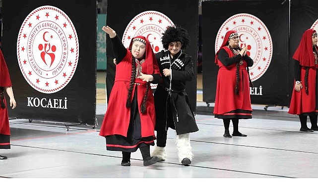 Engelsiz Adımlar: Kocaeli’de Halk Oyunlarında Büyük Sevinç ve Birlik Vurgusu