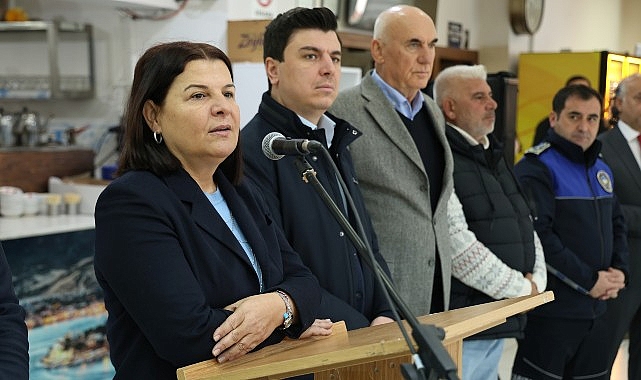 Foça Belediyesi Personeliyle Yeni Yıl Buluşması: Birlik ve Teşekkür Dolu Anlar