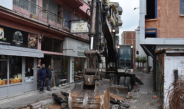 Gemlik’te Yol Yenileme ve Güvenli Ulaşım İçin Aralıksız Çalışmalar