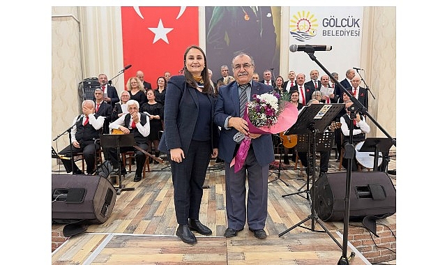 Gölcük’te Türk Halk Müziği Coşkusu: Değirmendere Korosu Şef Emrullah Erçelik Yönetiminde Sahnedeydi