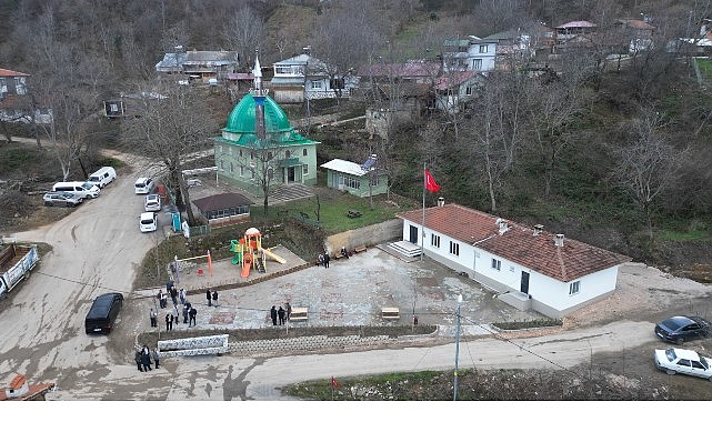 İclaliye Mahallesi Meydanında Yeniden Düzenlenen Yaşam Alanı ve Yeşil Alanlar