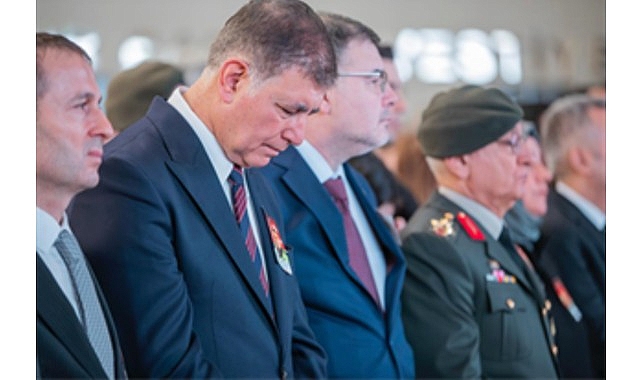 İzmir Adliyesi Anısına: Şehitler İçin Düzenlenen Anma Töreninin 9. Yıl Duruşu